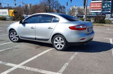 Седан Renault Fluence 2009 в 