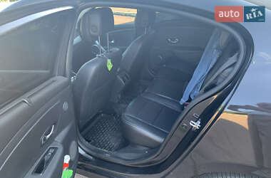 Седан Renault Fluence 2011 в 