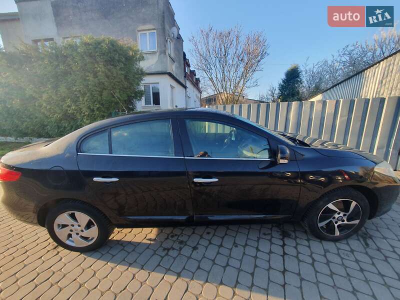 Renault Fluence 2012