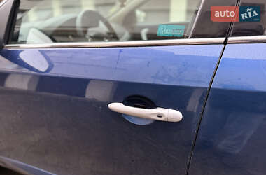 Седан Renault Fluence 2011 в 