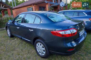 Седан Renault Fluence 2011 в 