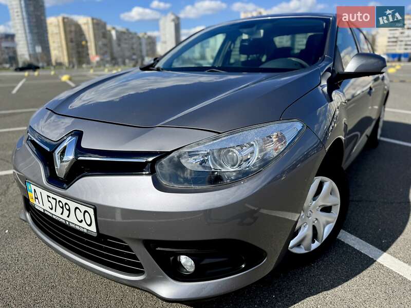 Седан Renault Fluence 2013 в 