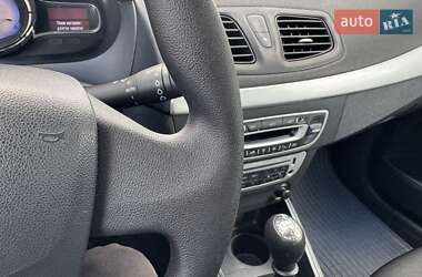 Седан Renault Fluence 2013 в 