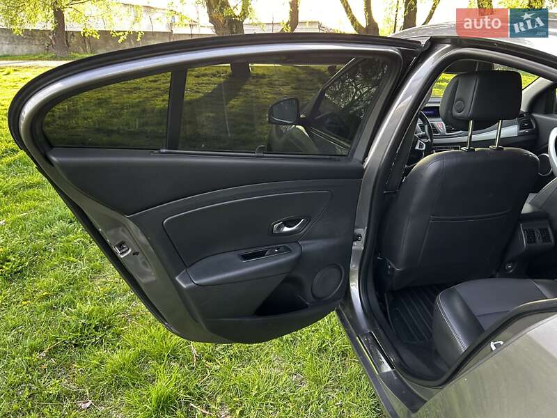 Седан Renault Fluence 2011 в Борисполі