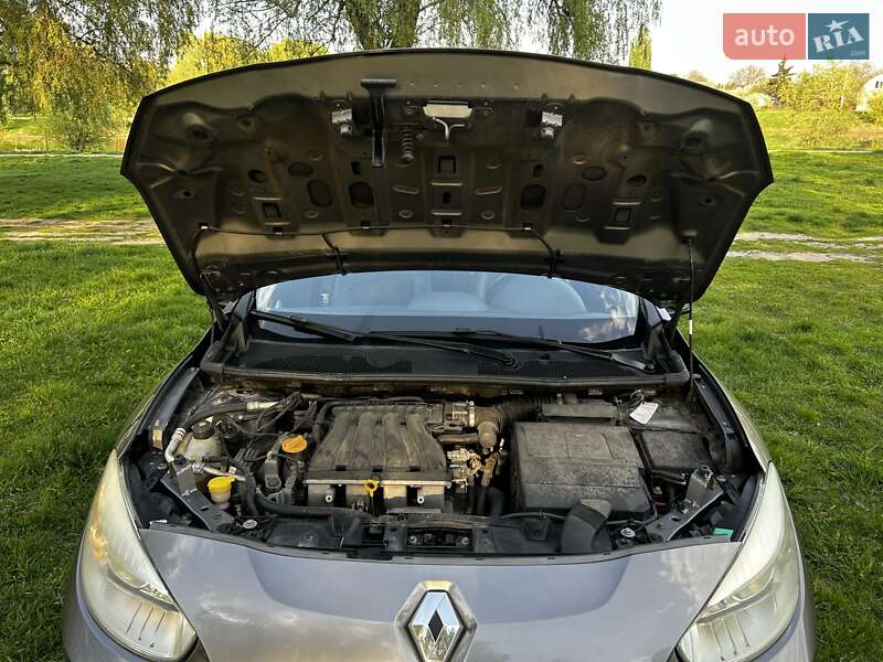 Седан Renault Fluence 2011 в Борисполі