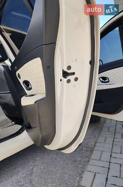 Седан Renault Fluence 2013 в 