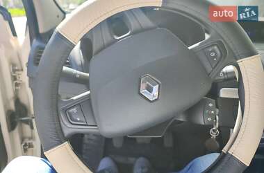 Седан Renault Fluence 2013 в 