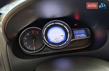 Седан Renault Fluence 2013 в 
