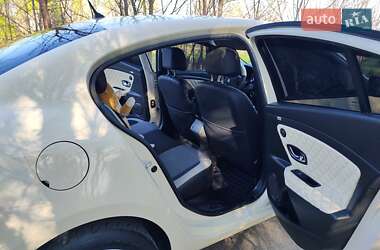 Седан Renault Fluence 2013 в 