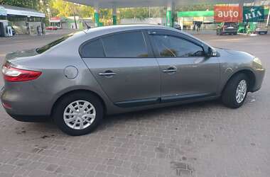 Седан Renault Fluence 2011 в 
