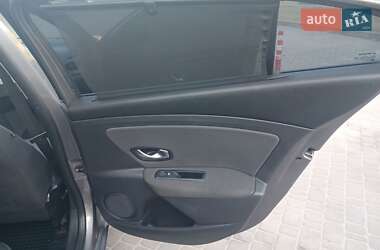 Седан Renault Fluence 2011 в 