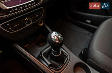 Седан Renault Fluence 2011 в 