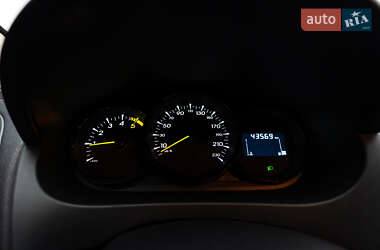 Седан Renault Fluence 2011 в 