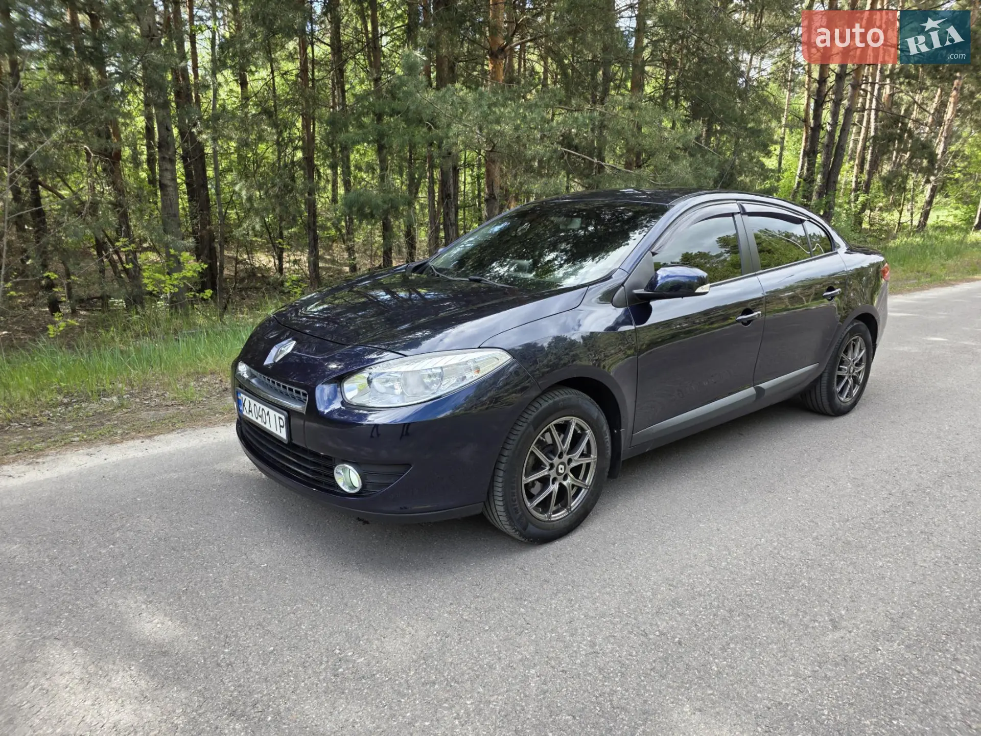 2010 Renault Fluence - мініатюра 3