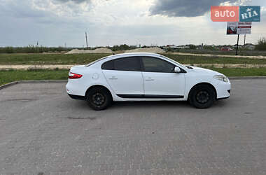 Седан Renault Fluence 2012 в 