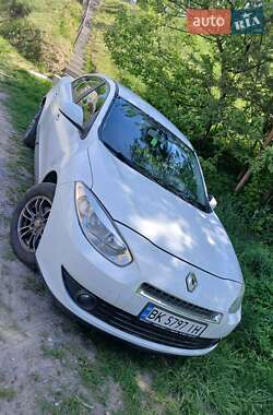Седан Renault Fluence 2011 в Корце