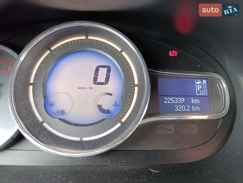 Седан Renault Fluence 2013 в Львове
