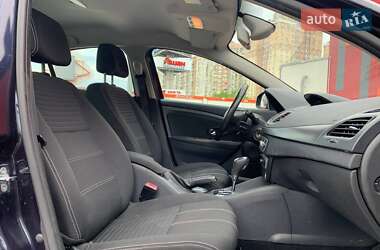 Седан Renault Fluence 2015 в 