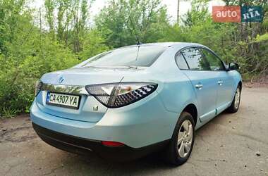 Седан Renault Fluence 2011 в 