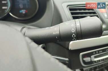 Седан Renault Fluence 2011 в 