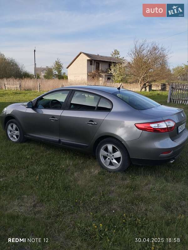 Седан Renault Fluence 2010 в Житомире