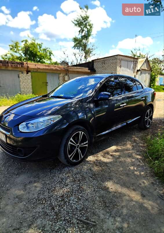 Седан Renault Fluence 2012 в 