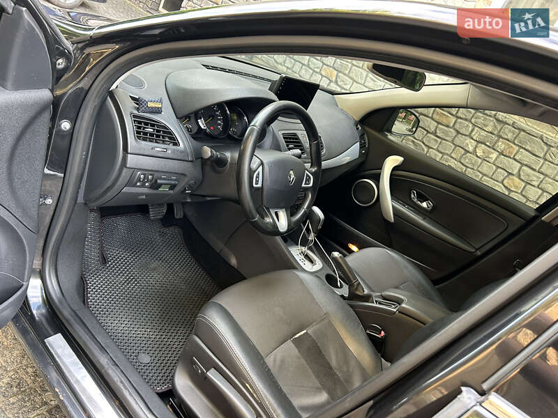 Седан Renault Fluence 2012 в Днепре
