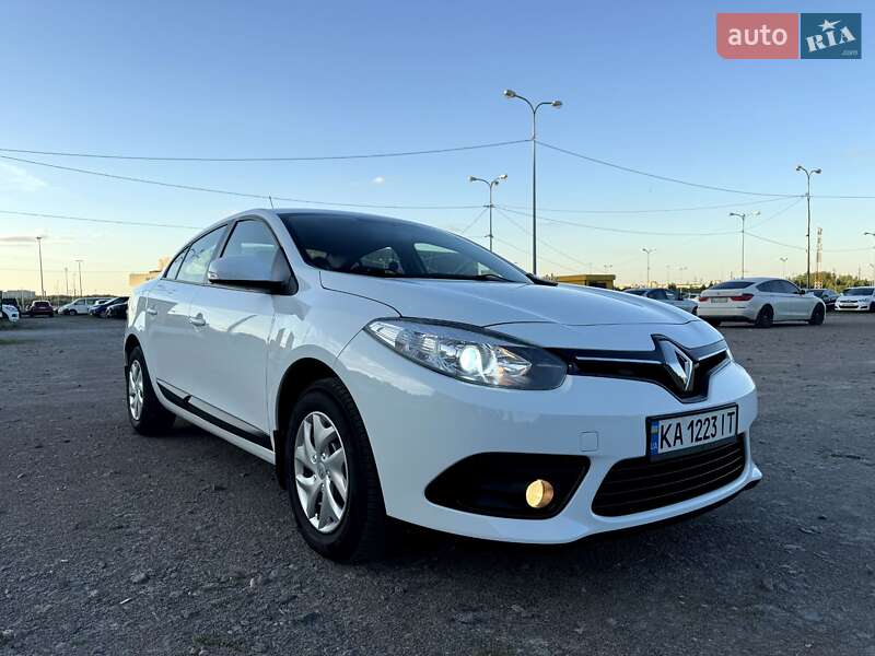 Седан Renault Fluence 2013 в Львове