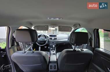 Седан Renault Fluence 2011 в 