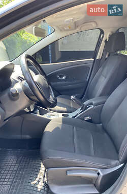 Седан Renault Fluence 2013 в 
