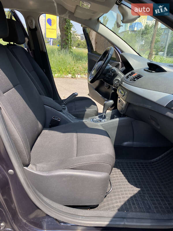 Седан Renault Fluence 2013 в Киеве