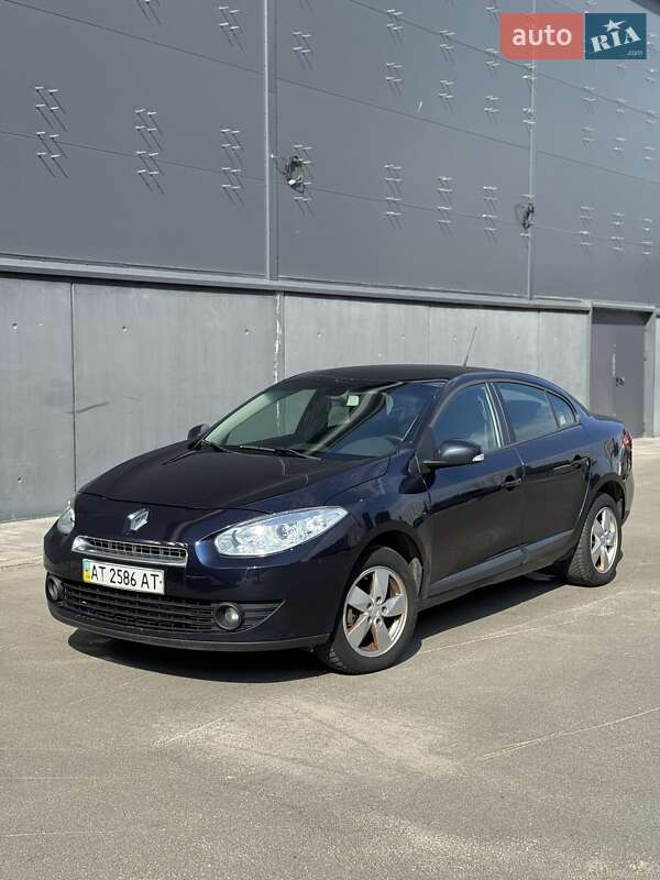 Седан Renault Fluence 2012 в 