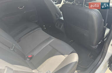 Седан Renault Fluence 2011 в 