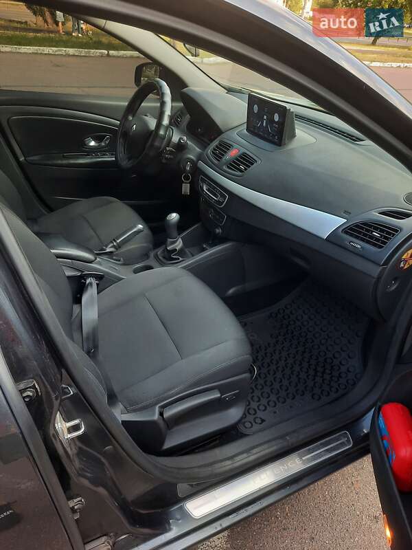 Седан Renault Fluence 2010 в Черкассах