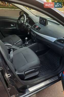 Седан Renault Fluence 2010 в 
