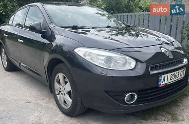Седан Renault Fluence 2011 в 