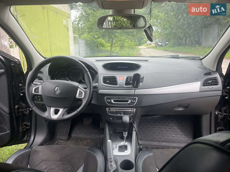 Седан Renault Fluence 2011 в Киеве