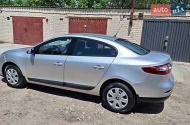 Седан Renault Fluence 2011 в 