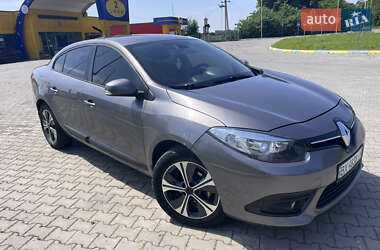 Седан Renault Fluence 2015 в Новоселиці