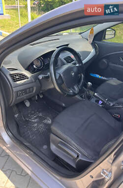 Седан Renault Fluence 2015 в 
