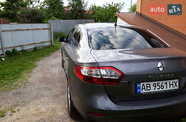 Седан Renault Fluence 2011 в 