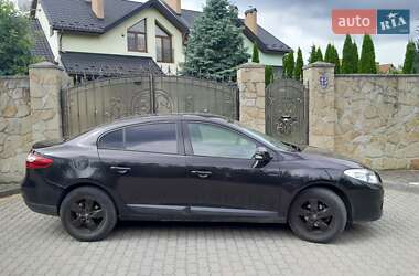 Седан Renault Fluence 2011 в 