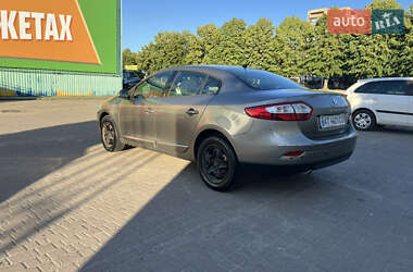 Седан Renault Fluence 2011 в 