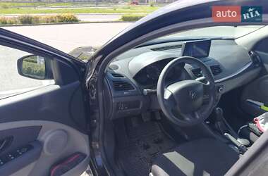 Седан Renault Fluence 2010 в 