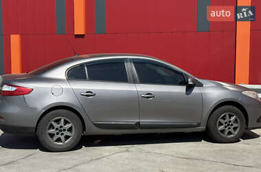 Седан Renault Fluence 2013 в 