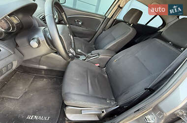 Седан Renault Fluence 2013 в 