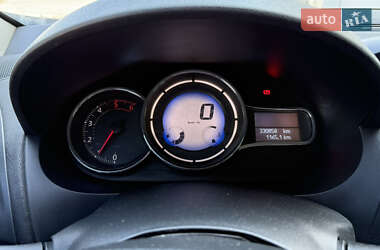 Седан Renault Fluence 2013 в 