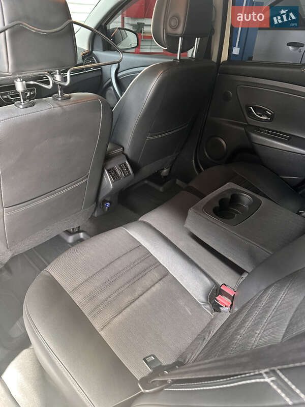 Седан Renault Fluence 2013 в Киеве фото 9 Седан Renault Fluence 2013 в Киеве