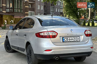 Седан Renault Fluence 2011 в 