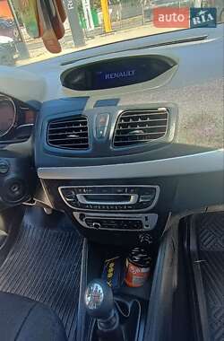 Седан Renault Fluence 2013 в 